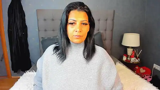 Snapshot of AmyCubes chatting on October 10, 2025, 8:09 pm AmyCubes online show from October 10, 2025, 8:09 pm