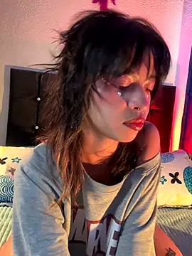 Kitty arts online show from November 13, 2025, 7:51 pm