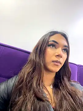 Nikol Rang   online show from October 2, 2025, 7:17 pm