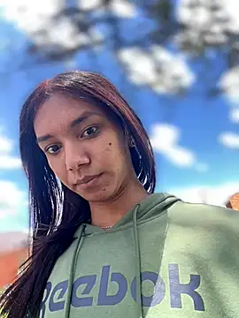 Nikol Rang   online show from October 18, 2025, 4:20 pm