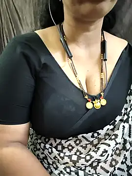 bhuvana555 online show from April 11, 2026, 4:54 pm