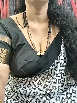 bhuvana555 online show from November 4, 2025, 4:49 am