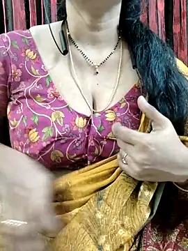 bhuvana555 online show from November 18, 2025, 5:27 pm