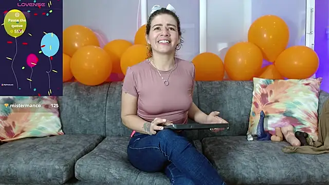 oriana thomson2 online show from September 27, 2025, 5:24 am