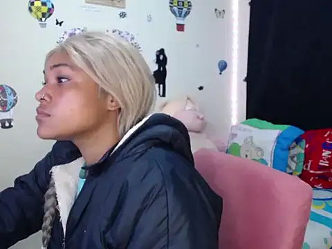 katty ebonny online show from September 9, 2025, 4:22 am