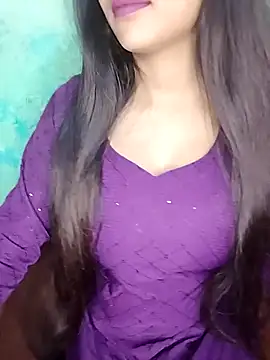 Sreya213 online show from October 18, 2025, 3:41 am