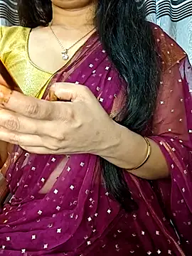 Snapshot of Rina777o chatting on July 29, 2026, 5:17 am Rina777o online show from July 29, 2026, 5:17 am