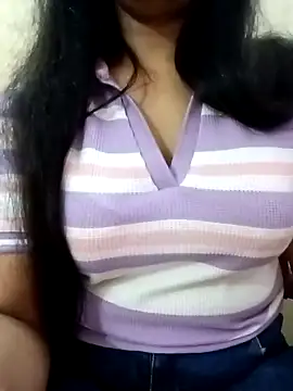 Rina777o online show from March 4, 2025, 5:45 pm