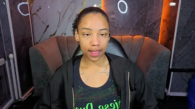 Violeth b online show from November 11, 2025, 12:55 pm