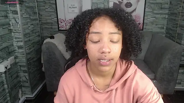 Violeth b online show from September 25, 2025, 12:55 pm