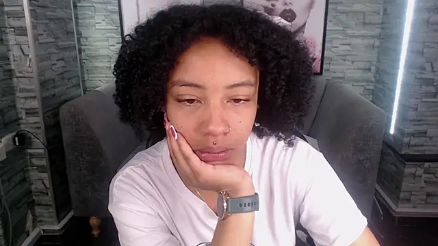 Violeth b online show from September 13, 2025, 12:38 pm