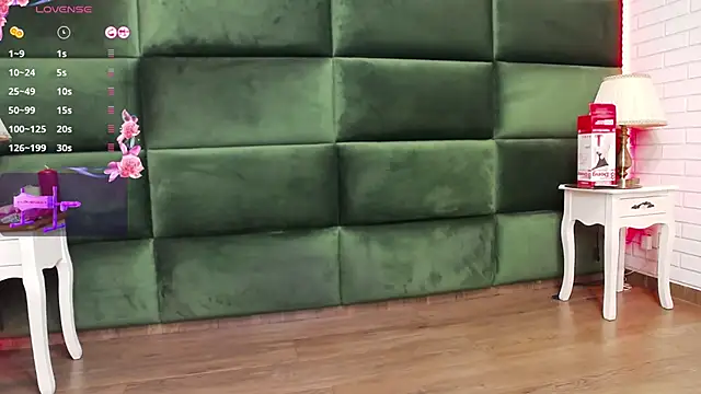 SelenSummer online show from November 14, 2025, 8:01 pm