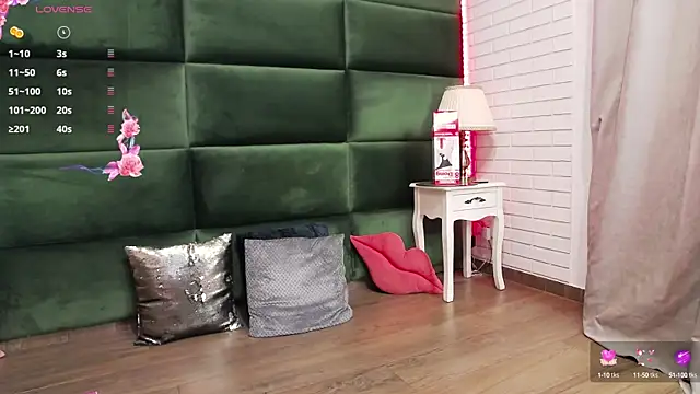 SelenSummer online show from September 22, 2025, 4:07 am