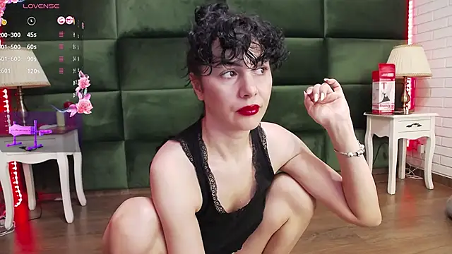 SelenSummer online show from November 29, 2025, 8:20 pm