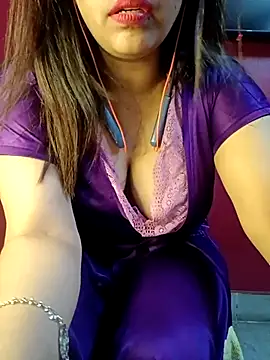 Snapshot of payal9038 chatting on November 23, 2025, 3:44 pm payal9038 online show from November 23, 2025, 3:44 pm