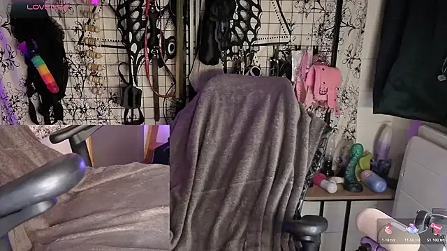 Snapshot of LisandreLaVenale chatting on May 20, 2026, 10:18 pm LisandreLaVenale online show from May 20, 2026, 10:18 pm