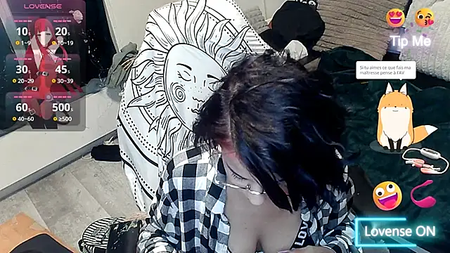 LisandreLaVenale online show from March 2, 2025, 8:25 pm