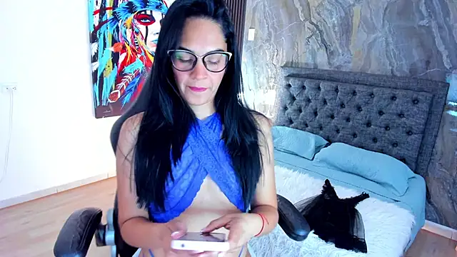 Carlota milf 30 online show from January 30, 2025, 1:31 pm