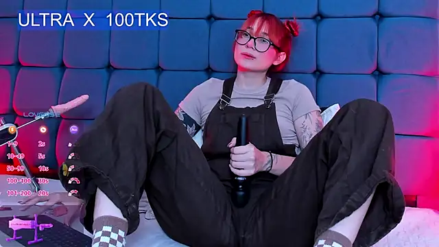 sofia218 online show from March 5, 2025, 9:15 pm