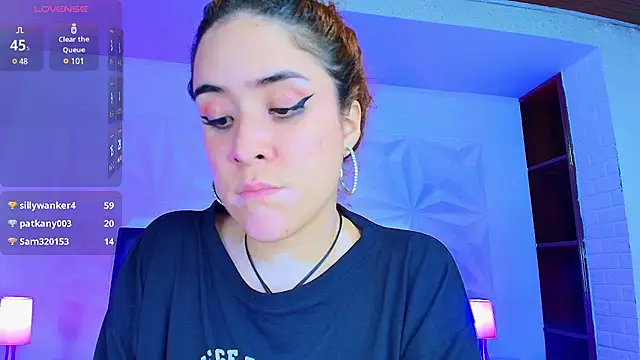 Alaaskaa  online show from February 18, 2025, 1:21 am