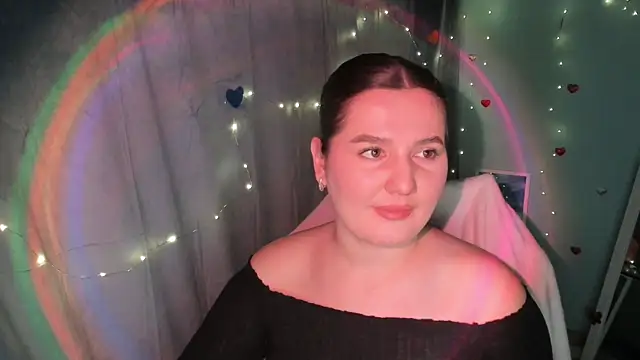 Lei White online show from March 19, 2025, 10:20 pm