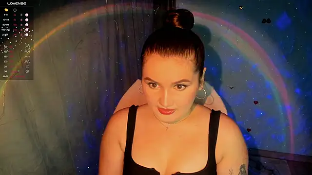 Lei White online show from October 2, 2025, 7:17 pm