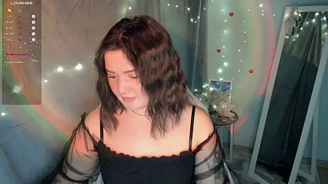 Lei White online show from February 7, 2025, 9:15 pm