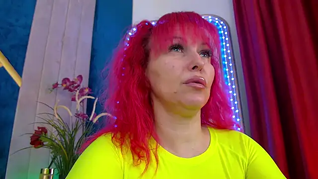 Foxxxy MILF online show from February 25, 2026, 4:56 am