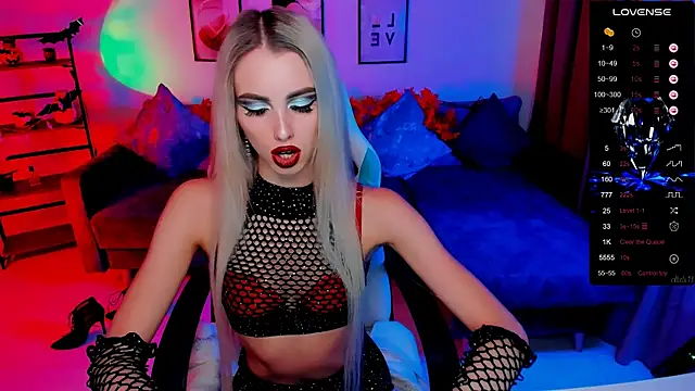 Emilia Klar online show from October 21, 2025, 3:00 pm