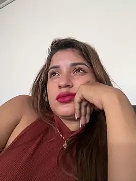 perlita05 online show from September 12, 2025, 7:46 pm