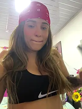 perlita05 online show from October 1, 2025, 9:29 pm