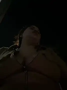 perlita05 online show from March 23, 2025, 4:27 am