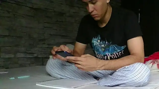 Sexylatin64 online show from April 16, 2026, 1:12 pm