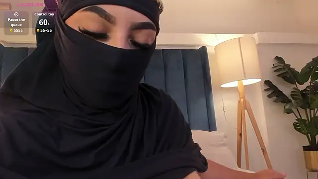  malih  online show from February 12, 2026, 1:00 pm