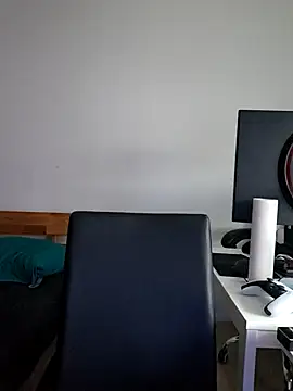 Snapshot of Milas_Dreams chatting on September 22, 2025, 6:41 am Milas Dreams online show from September 22, 2025, 6:41 am