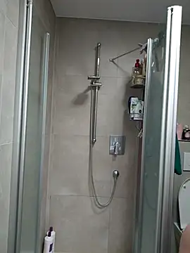 Snapshot of Milas_Dreams chatting on September 27, 2025, 7:47 am Milas Dreams online show from September 27, 2025, 7:47 am