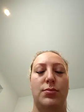 Snapshot of Milas_Dreams chatting on September 23, 2025, 7:15 am Milas Dreams online show from September 23, 2025, 7:15 am