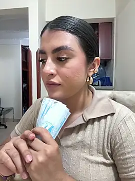 anniemorgan01 online show from November 12, 2025, 2:15 am