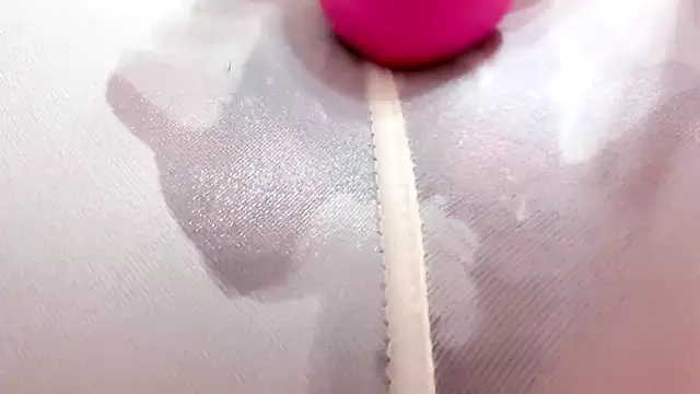 UUKiss  online show from March 20, 2025, 5:13 am