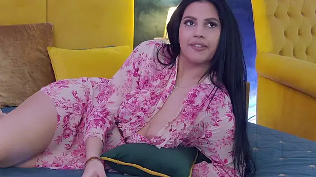 GiuliaHarvey online show from March 7, 2025, 7:38 pm