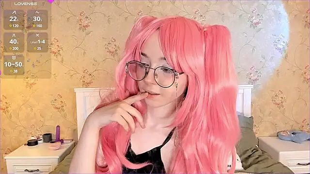 Nora Failure online show from December 4, 2024, 12:08 pm