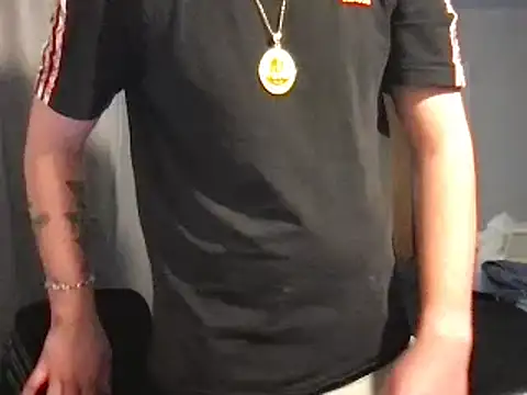 twentywithafelonyy online show from December 30, 2024, 8:43 am