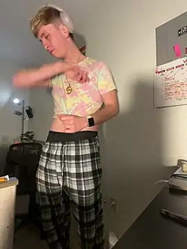 twentywithafelonyy online show from February 16, 2025, 12:54 pm