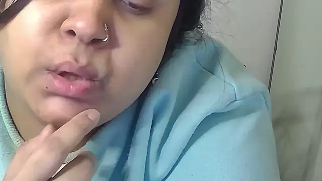 GoddessLorenaTheeSiren online show from September 17, 2025, 4:58 am