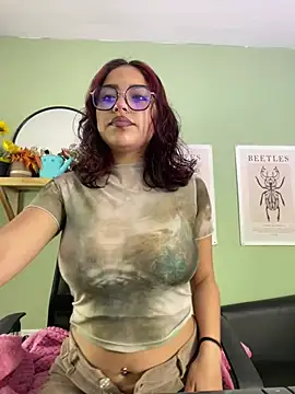 Liittleluaa  online show from March 8, 2025, 11:37 am