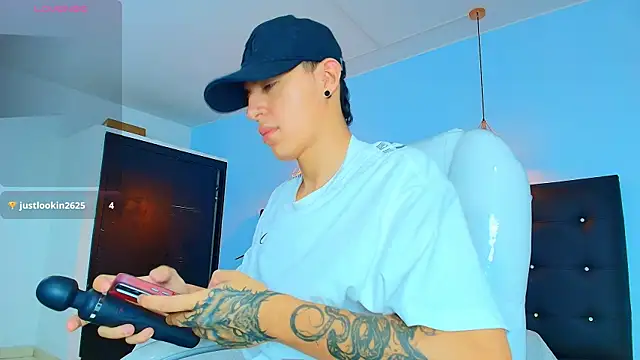 Lobo 17  online show from September 30, 2025, 3:45 am