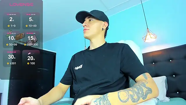 Lobo 17  online show from December 23, 2025, 3:39 am