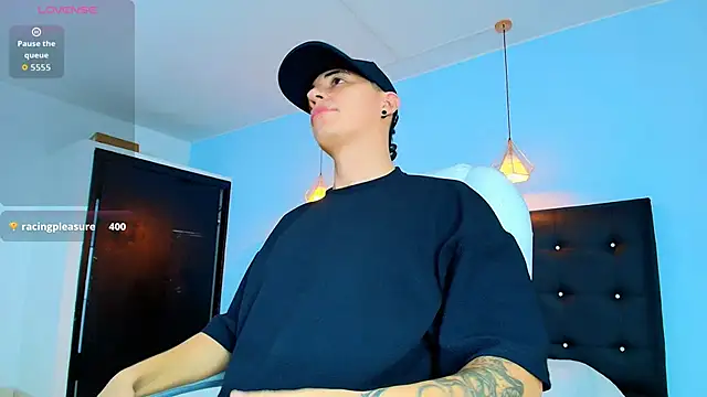 Lobo 17  online show from September 13, 2025, 3:50 am