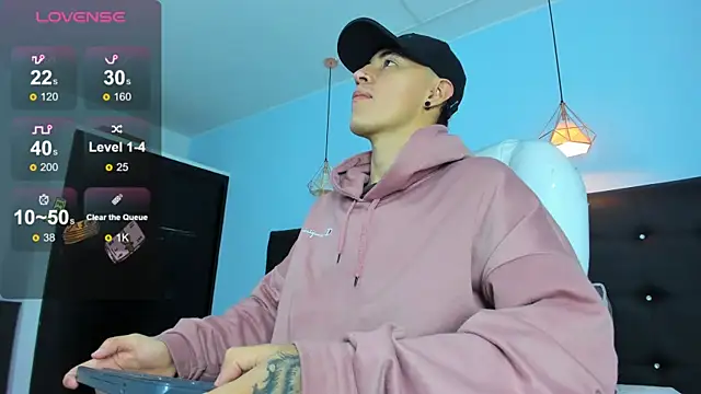 Lobo 17  online show from December 19, 2025, 3:43 am