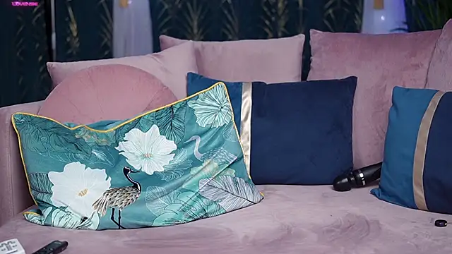 EllisSkyler online show from March 4, 2025, 3:00 am